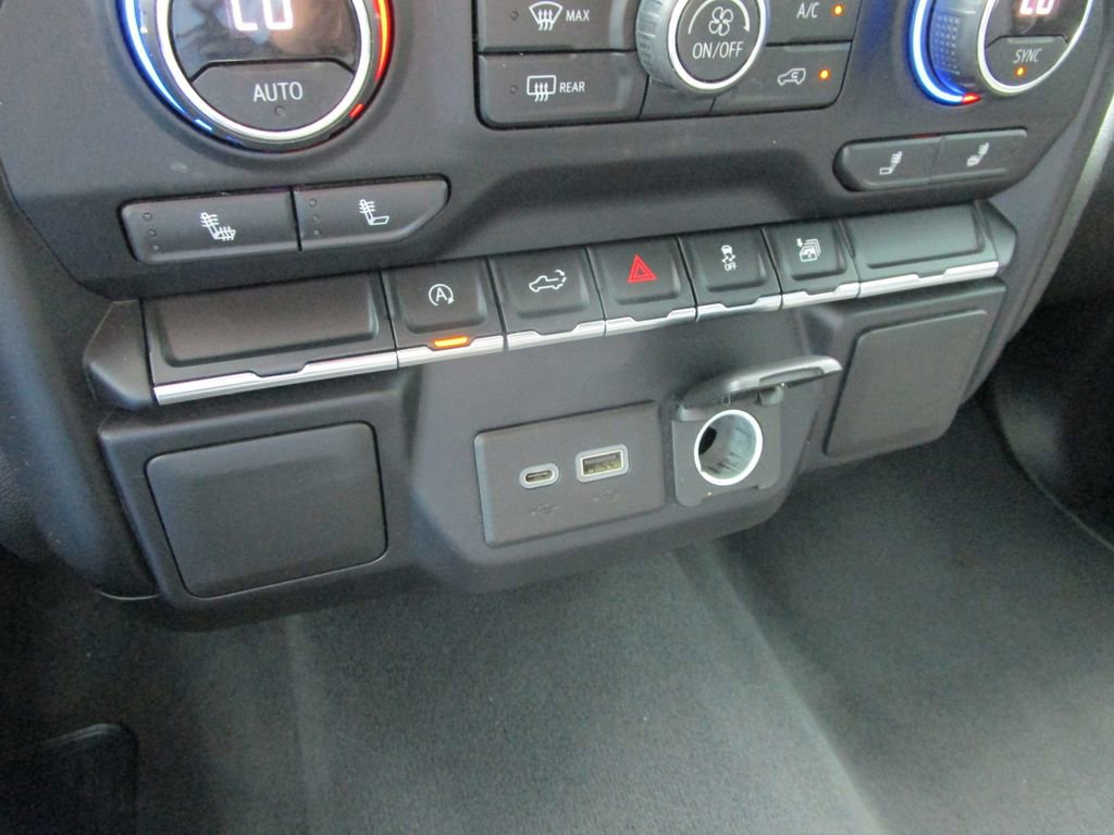 Used 2021 Chevrolet Silverado 1500 LT image 42