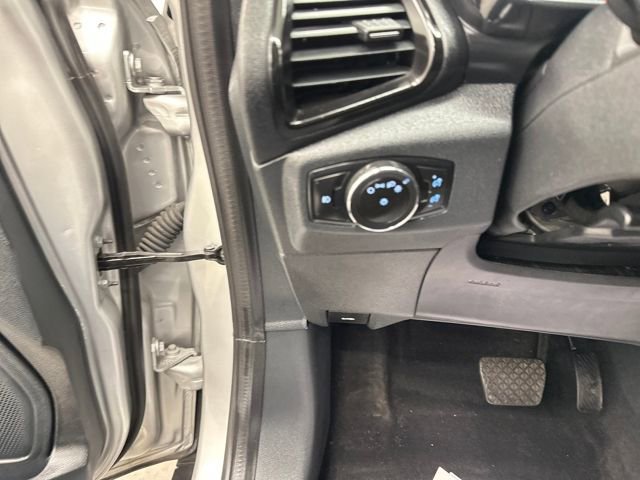 Used 2021 Ford EcoSport SE w/ SE Convenience Package image 33