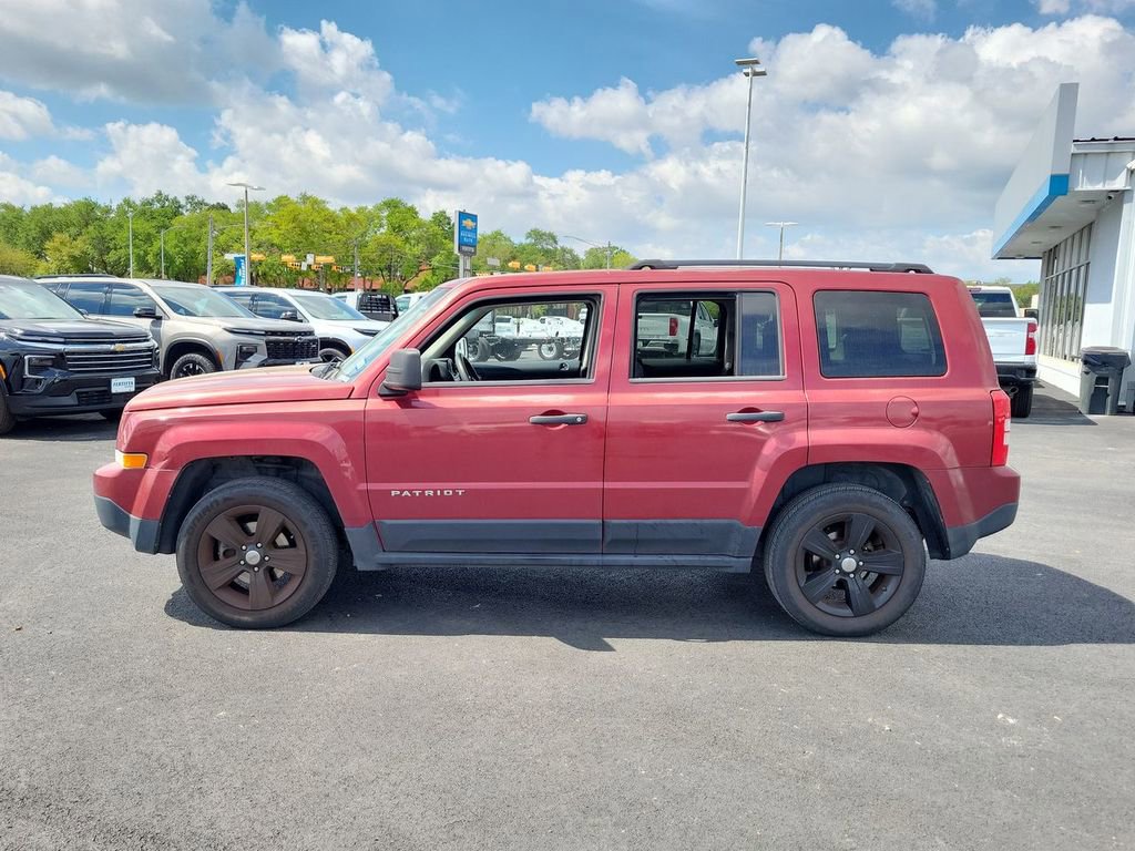 Used 2013 Jeep Patriot Sport w/ Tire & Wheel Group AWD/4WD image 14