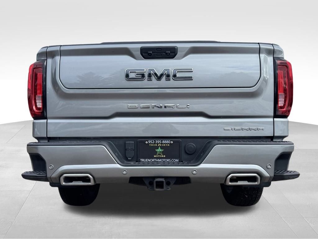 Used 2024 GMC Sierra 1500 Denali Ultimate image 9