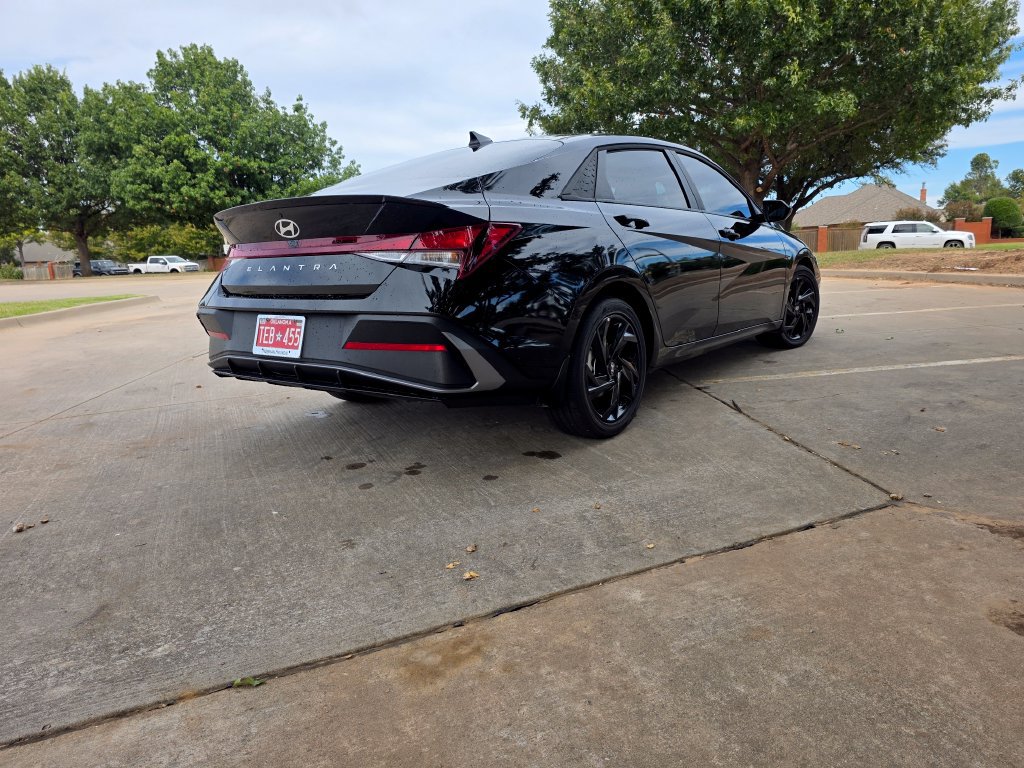 New 2026 Hyundai Elantra SEL Sport FWD image 12