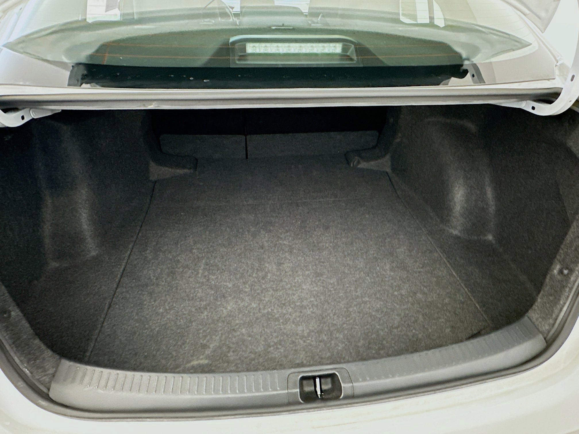 Used 2025 Toyota Corolla LE image 30