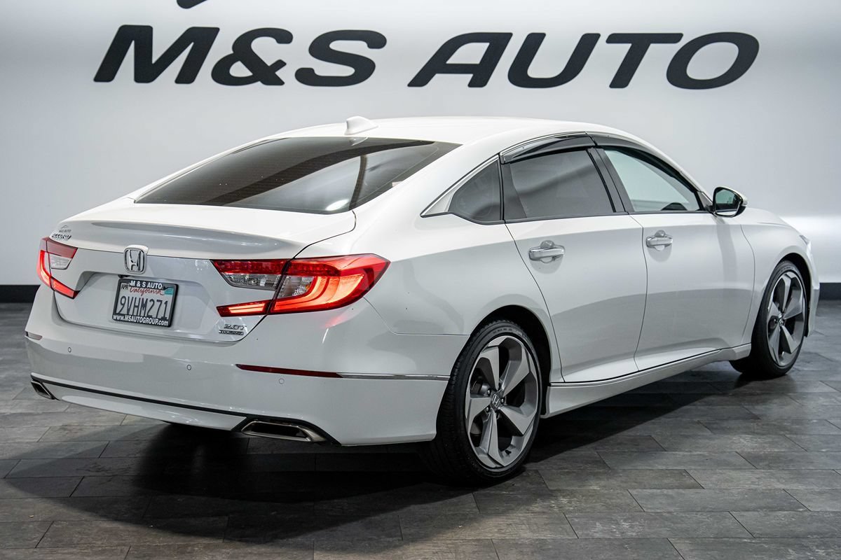 Used 2019 Honda Accord Touring image 4