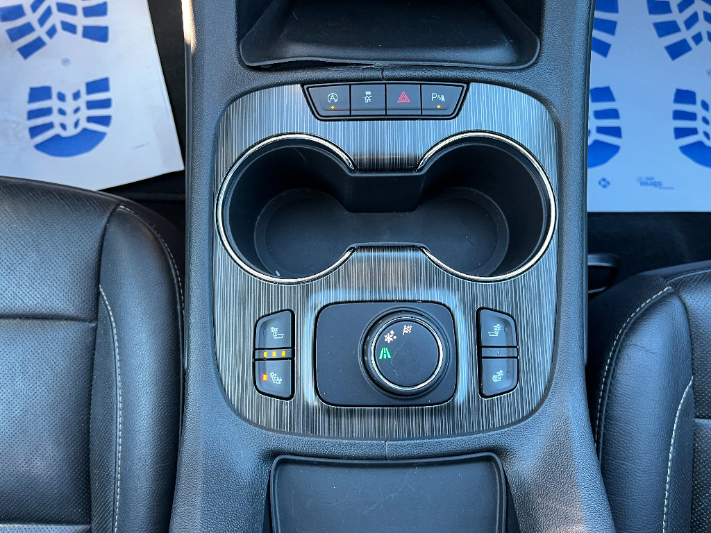 Used 2020 GMC Acadia SLT image 25