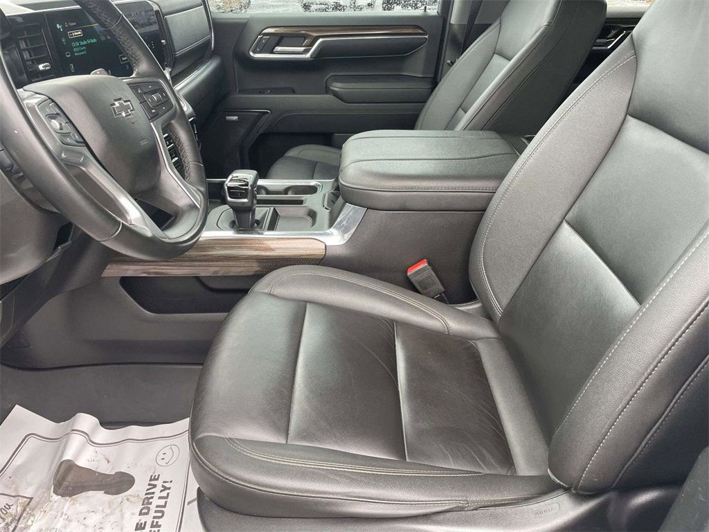 Used 2024 Chevrolet Silverado 1500 LT Trail Boss w/ LT Trail Boss Premium Package image 13