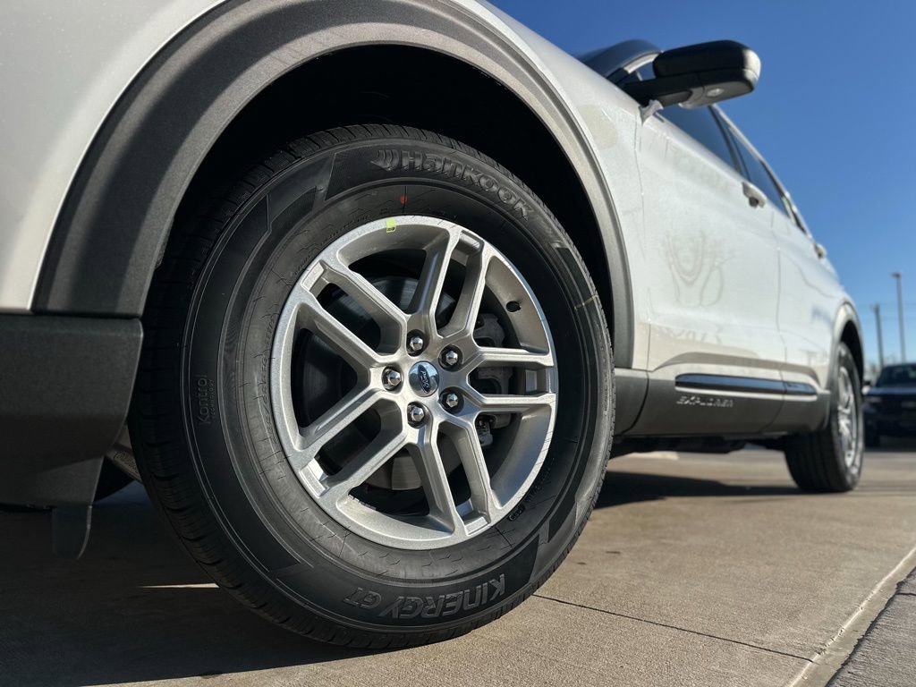 New 2026 Ford Explorer Active w/ Active Comfort Package image 65