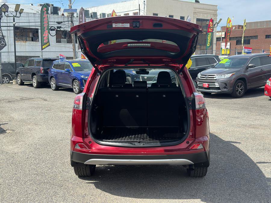 Used 2018 Toyota RAV4 Limited w/ All Weather Liner Package AWD/4WD image 36