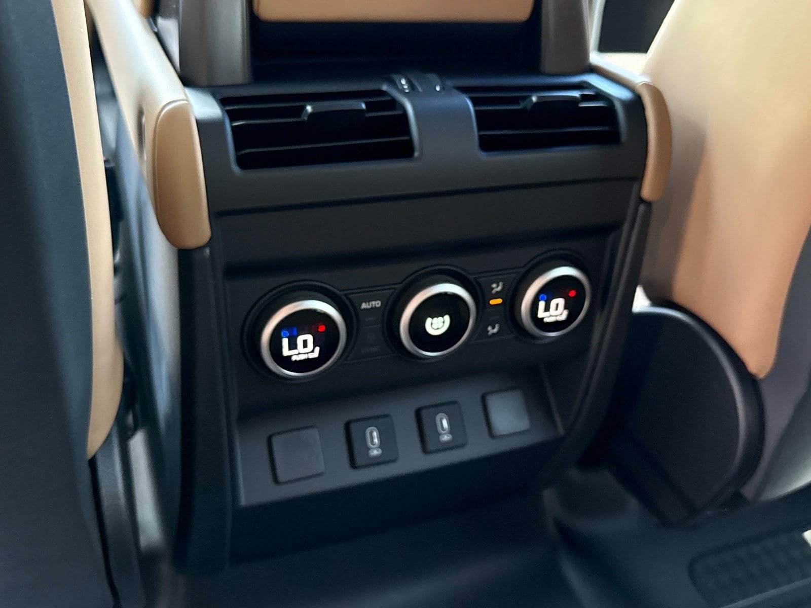 New 2026 Land Rover Defender 110 S AWD/4WD image 14