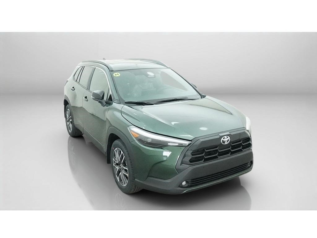 New 2026 Toyota Corolla Cross XLE w/ Convenience Package FWD image 15