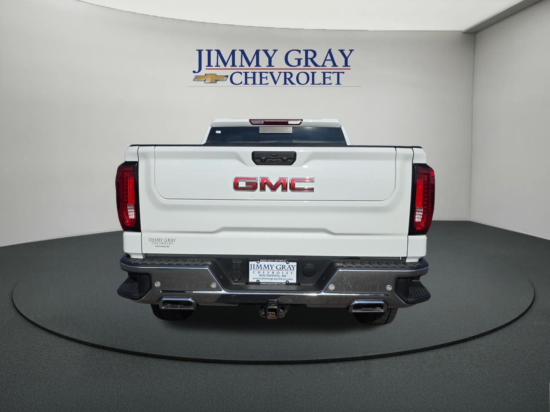 Used 2025 GMC Sierra 1500 SLT w/ SLT Premium Plus Package AWD/4WD image 4
