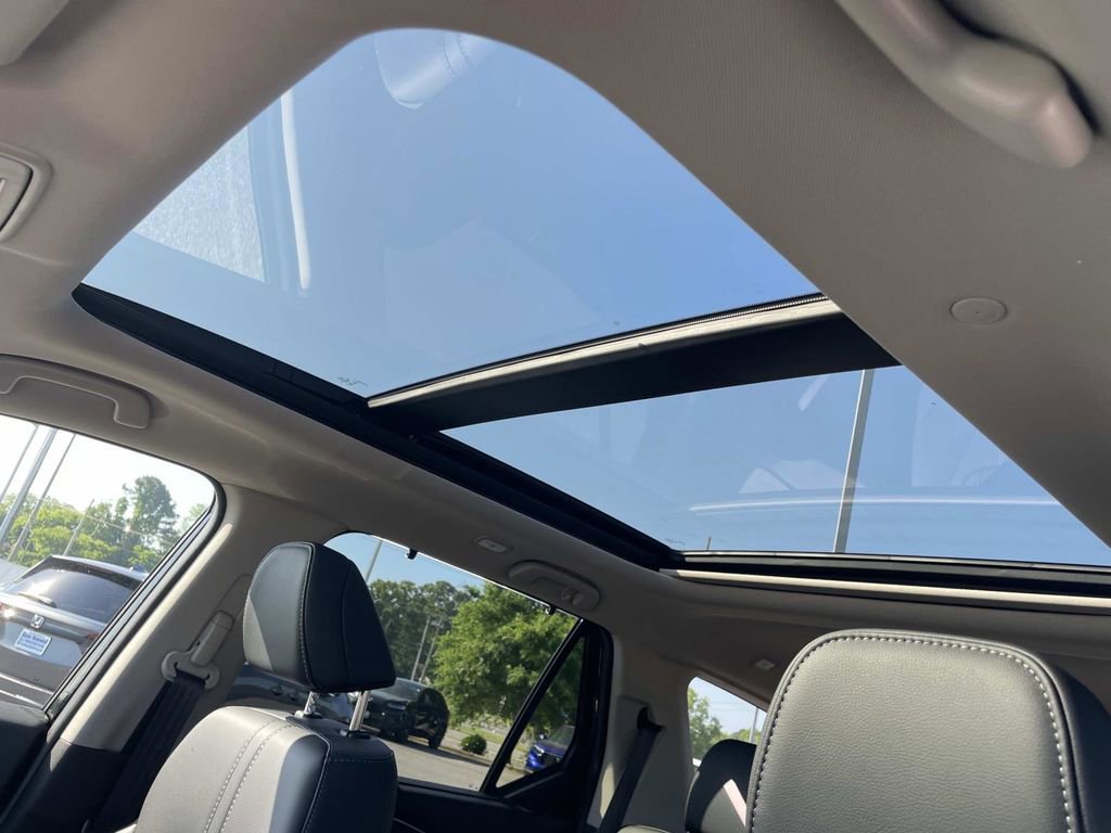 New 2026 Honda Pilot Touring image 15