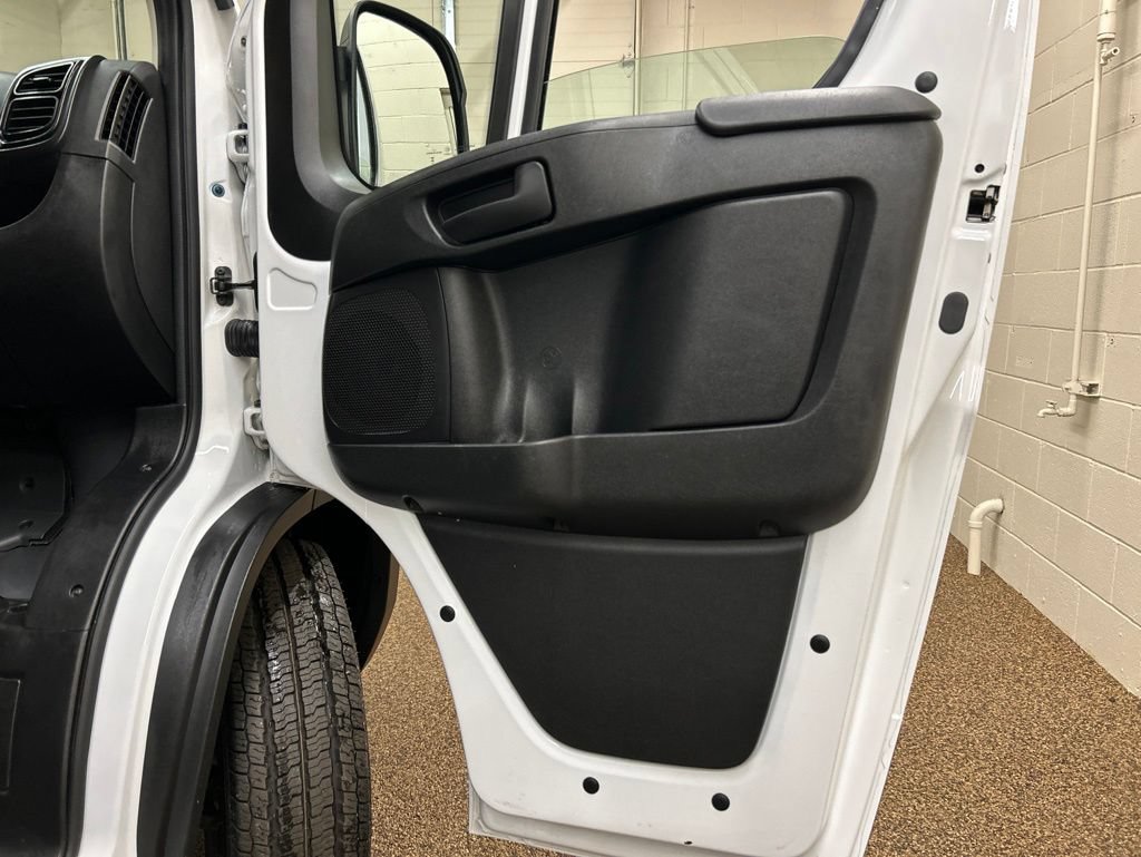 Used 2025 RAM ProMaster 2500 w/ Convenience Group FWD image 10