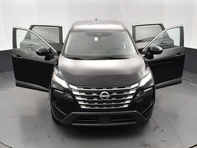 Used 2024 Nissan Rogue SV image 10