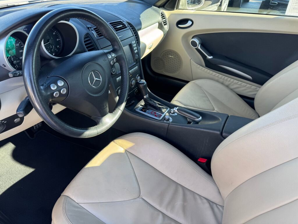 Used 2007 Mercedes-Benz SLK 350 image 9