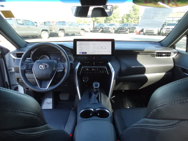 Certified 2024 Toyota Venza XLE image 19