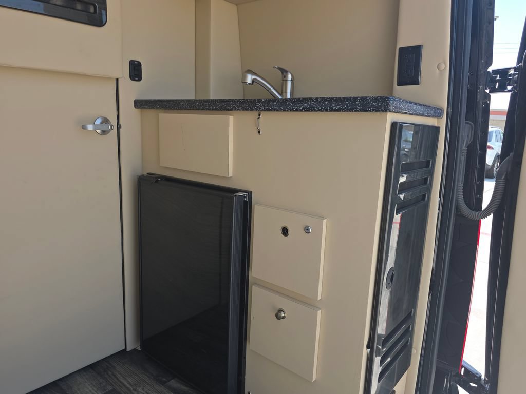 Used 2020 Mercedes-Benz Sprinter 3500 image 25