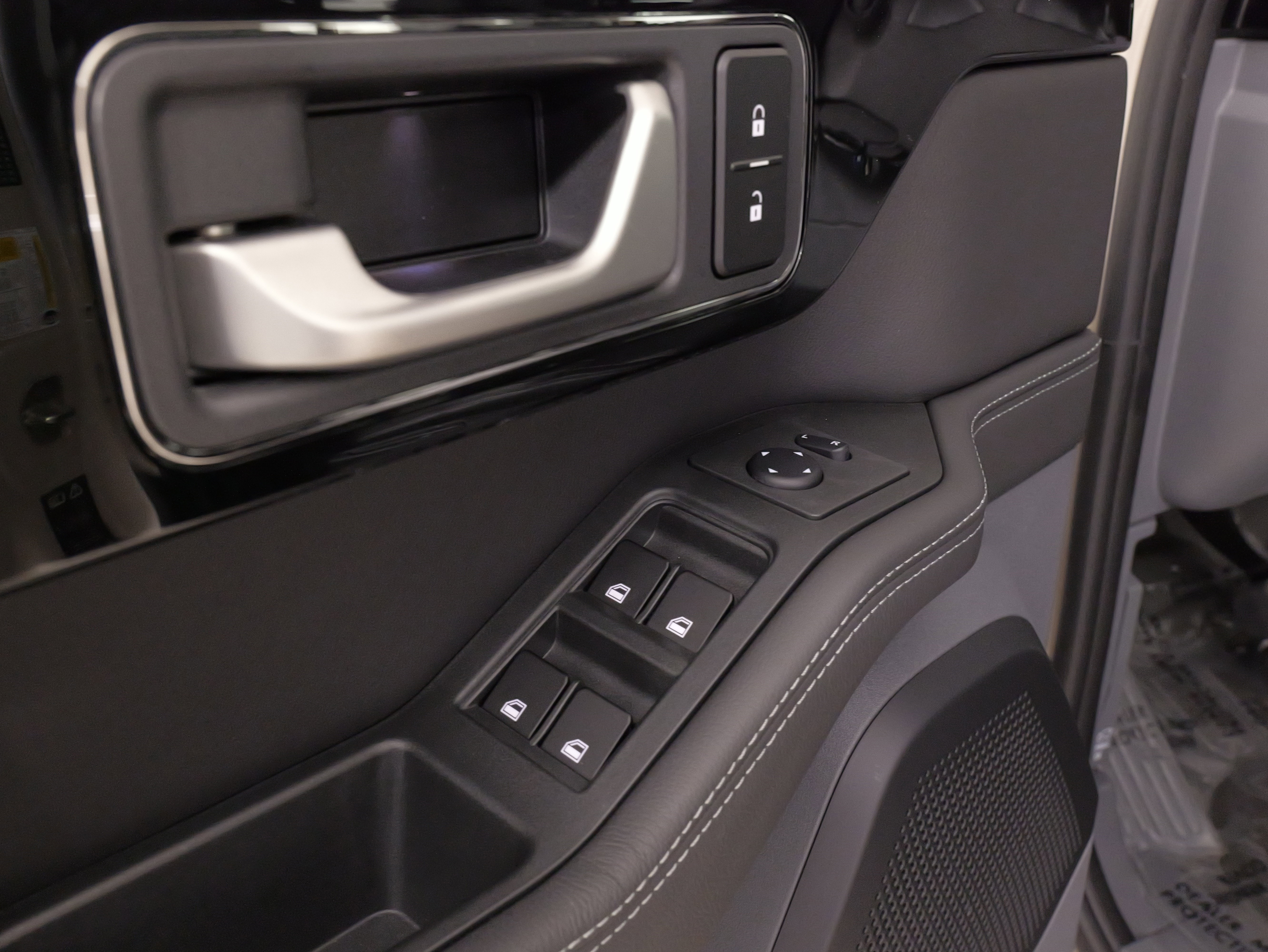 Used 2024 INEOS Grenadier Fieldmaster image 25