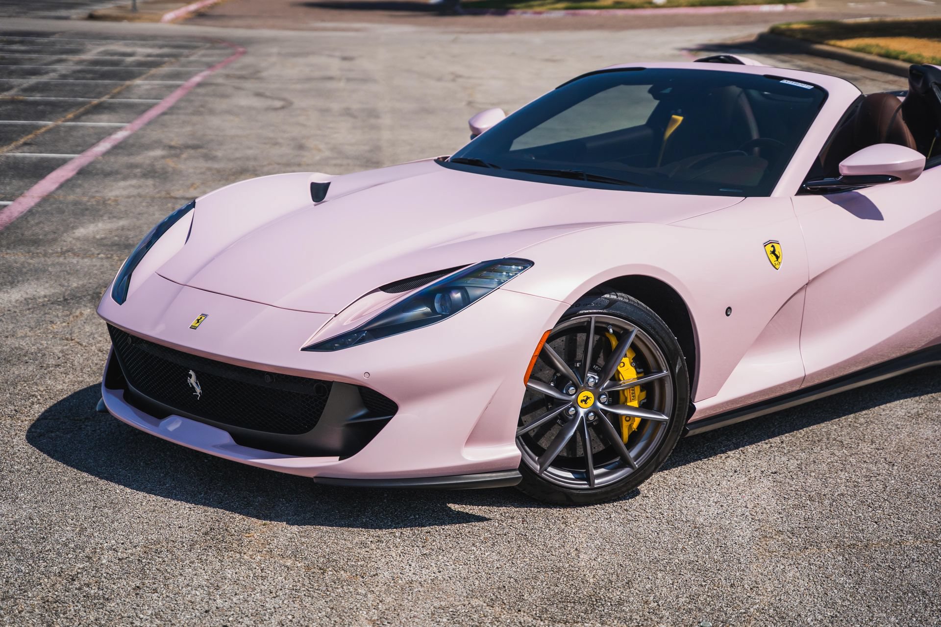 Used 2021 Ferrari 812 GTS RWD image 4