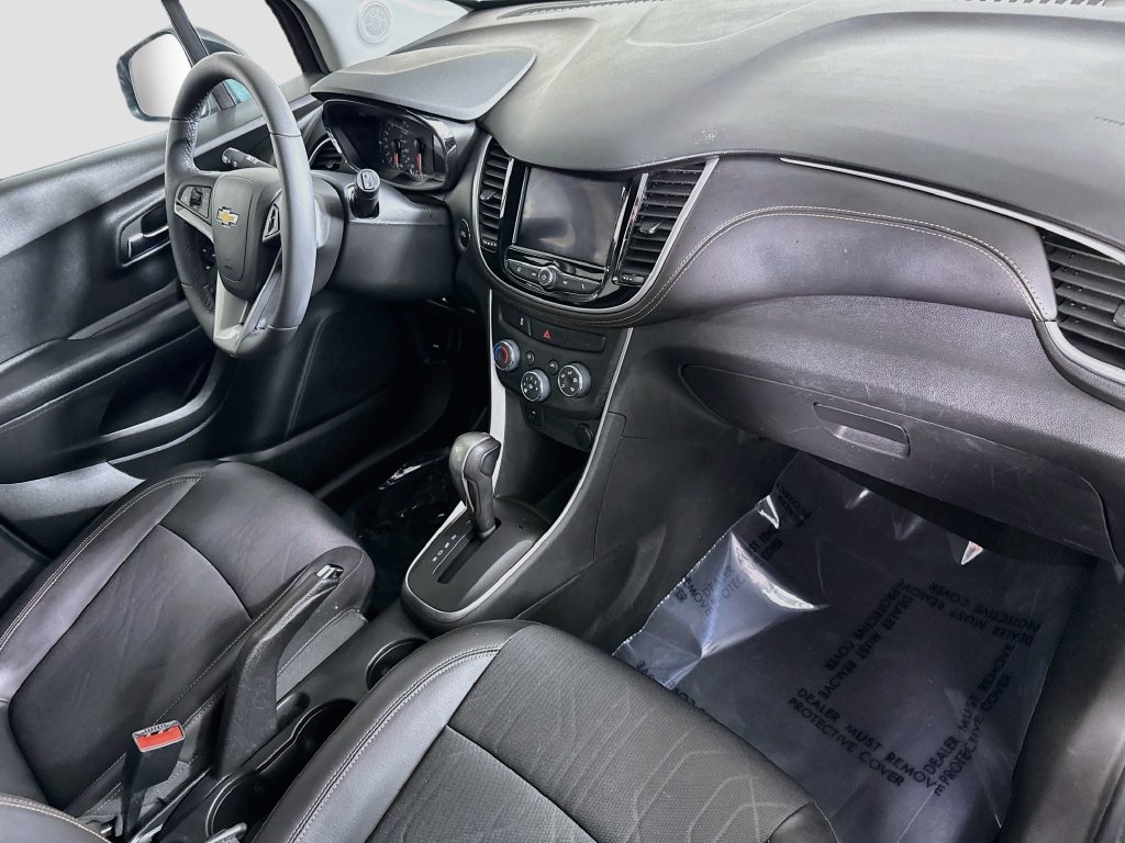 Used 2022 Chevrolet Trax LT w/ Driver Confidence Package AWD/4WD image 29