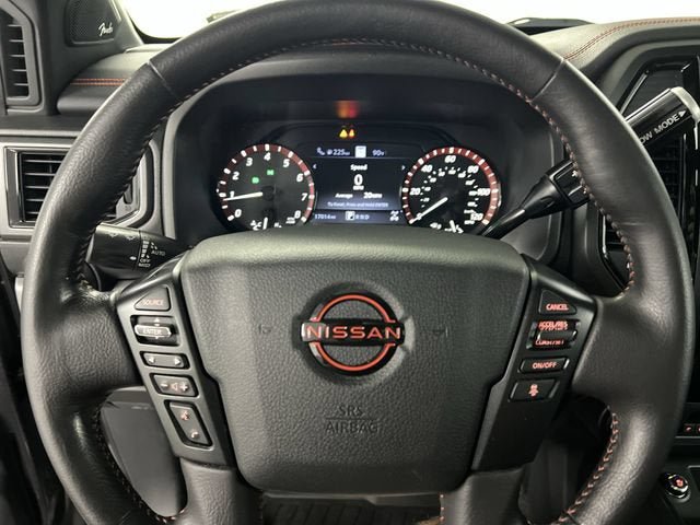 Used 2024 Nissan Titan PRO-4X w/ Pro-4x Convenience Package AWD/4WD image 11
