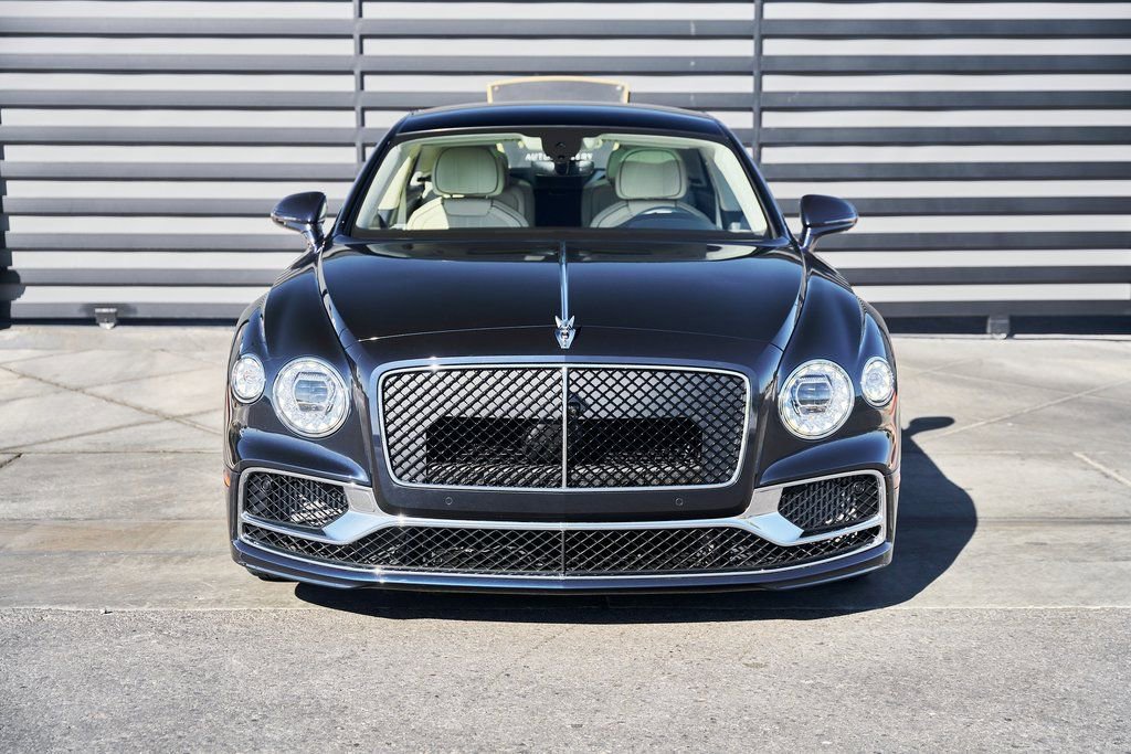 Used 2024 Bentley Flying Spur V8 AWD/4WD image 15