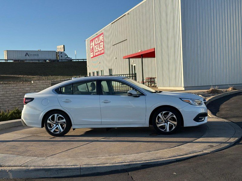 Used 2022 Subaru Legacy Limited image 2