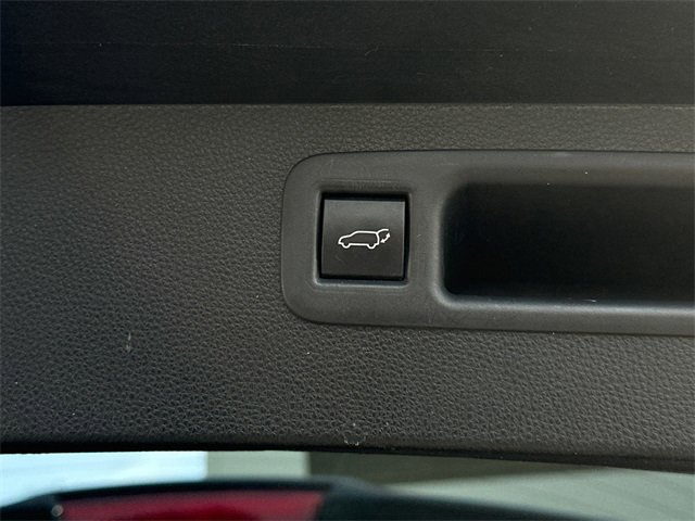 Certified 2022 Toyota Highlander XLE image 7