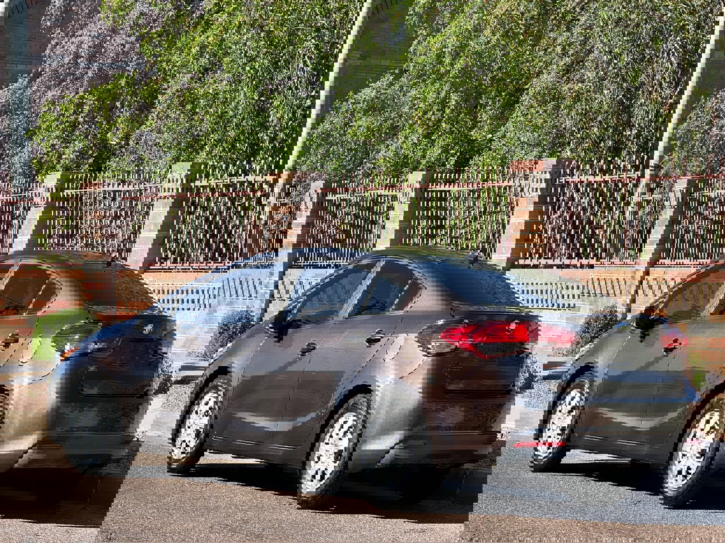 Used 2017 Kia Forte LX image 4