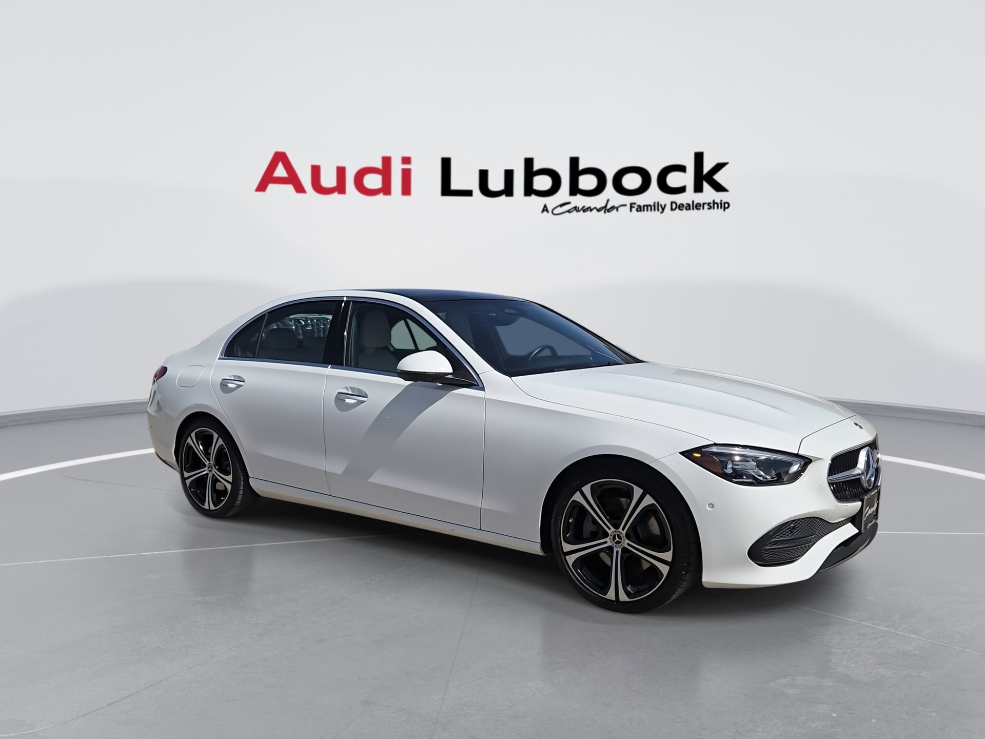 Used 2025 Mercedes-Benz C 300 Sedan image 2