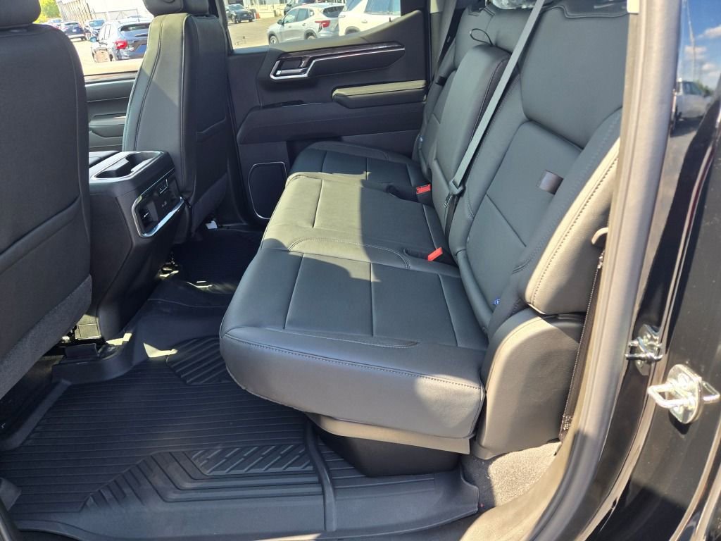 New 2026 Chevrolet Silverado 1500 LTZ w/ LTZ Premium Package image 16