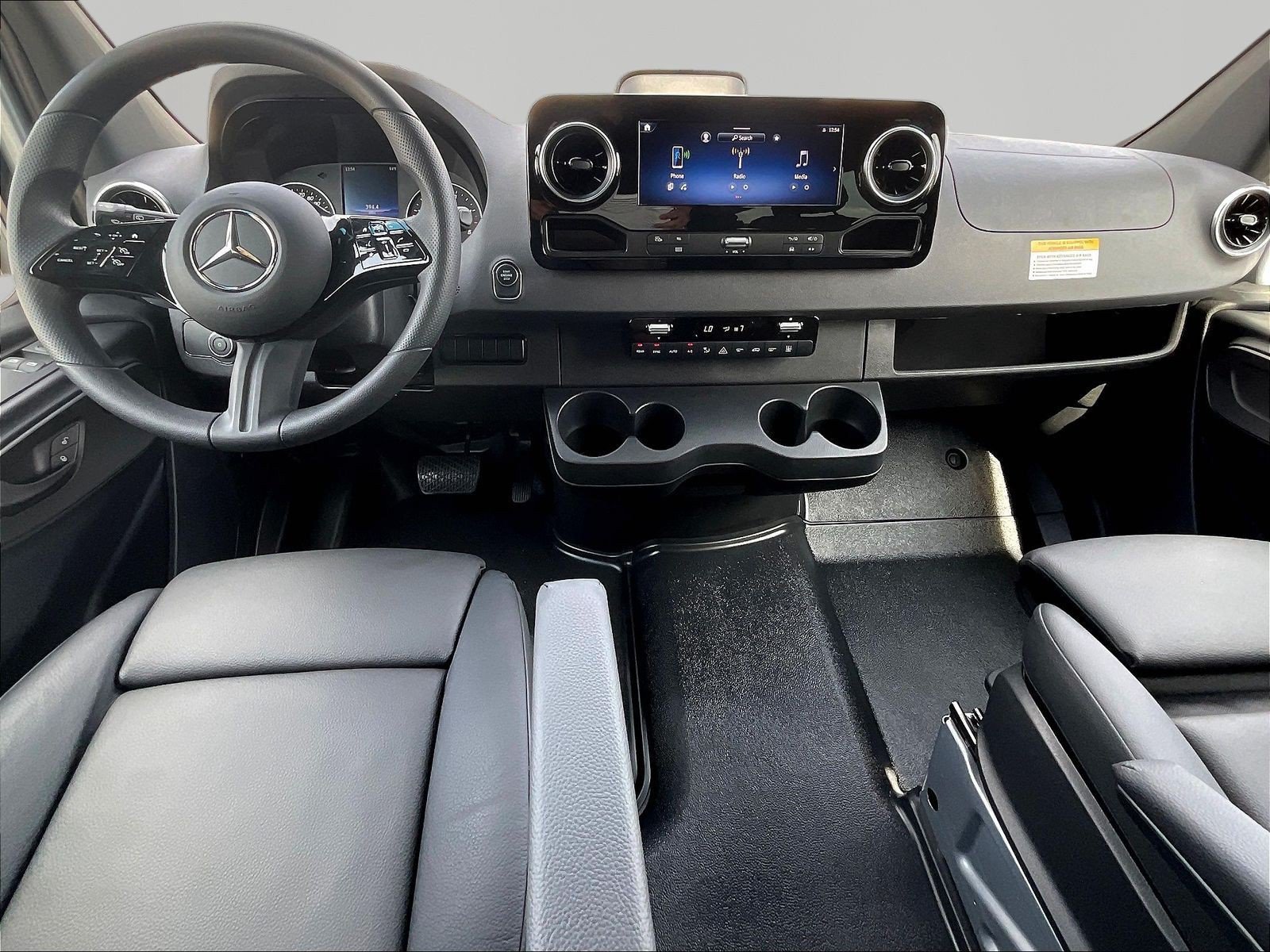 New 2025 Mercedes-Benz Sprinter 2500 image 9