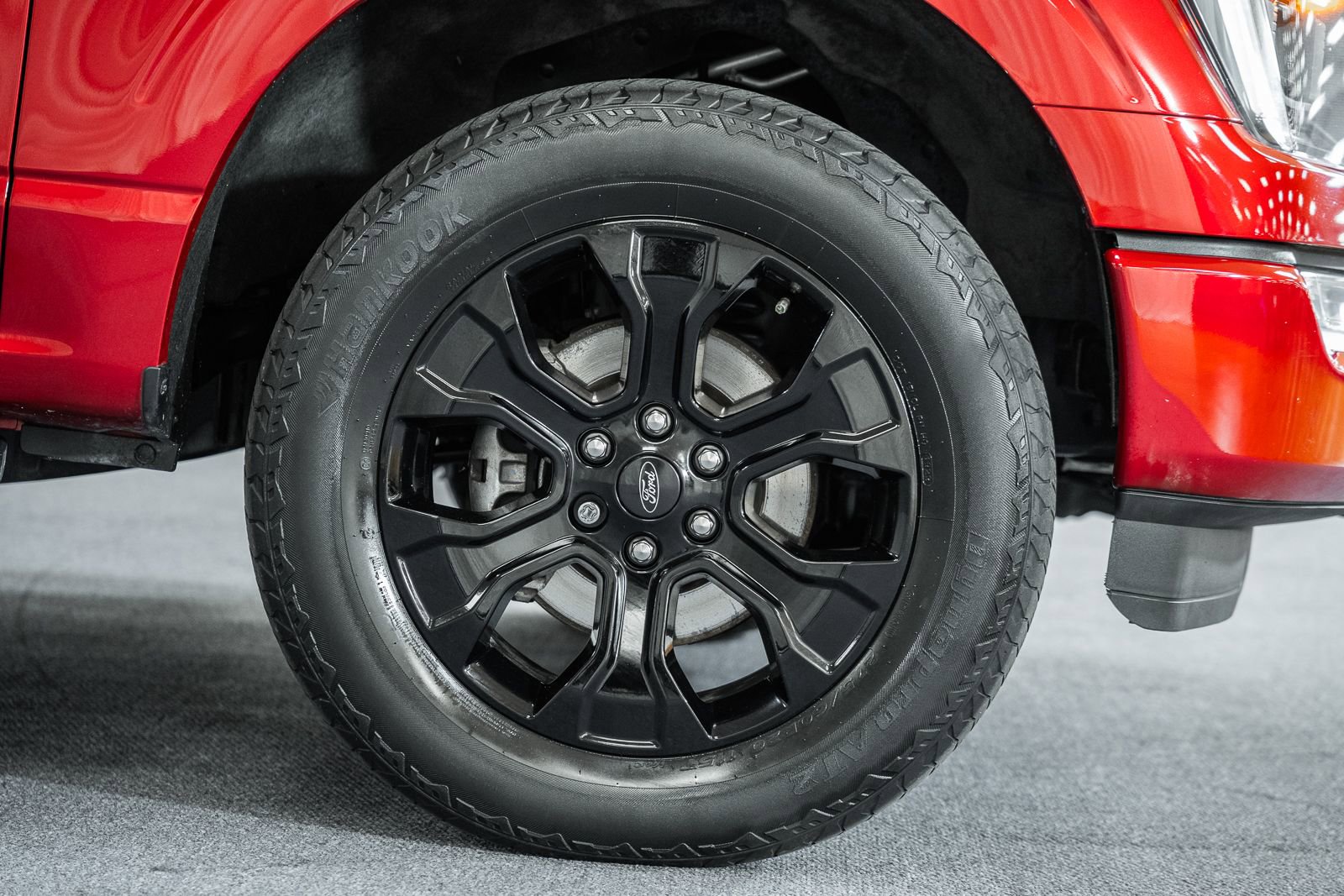 Certified 2023 Ford F150 Lariat w/ Equipment Group 502A High image 18