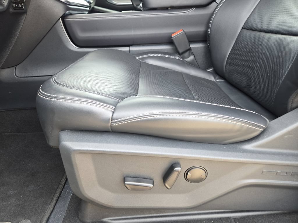 Used 2025 Ford Expedition Max Platinum AWD/4WD image 18