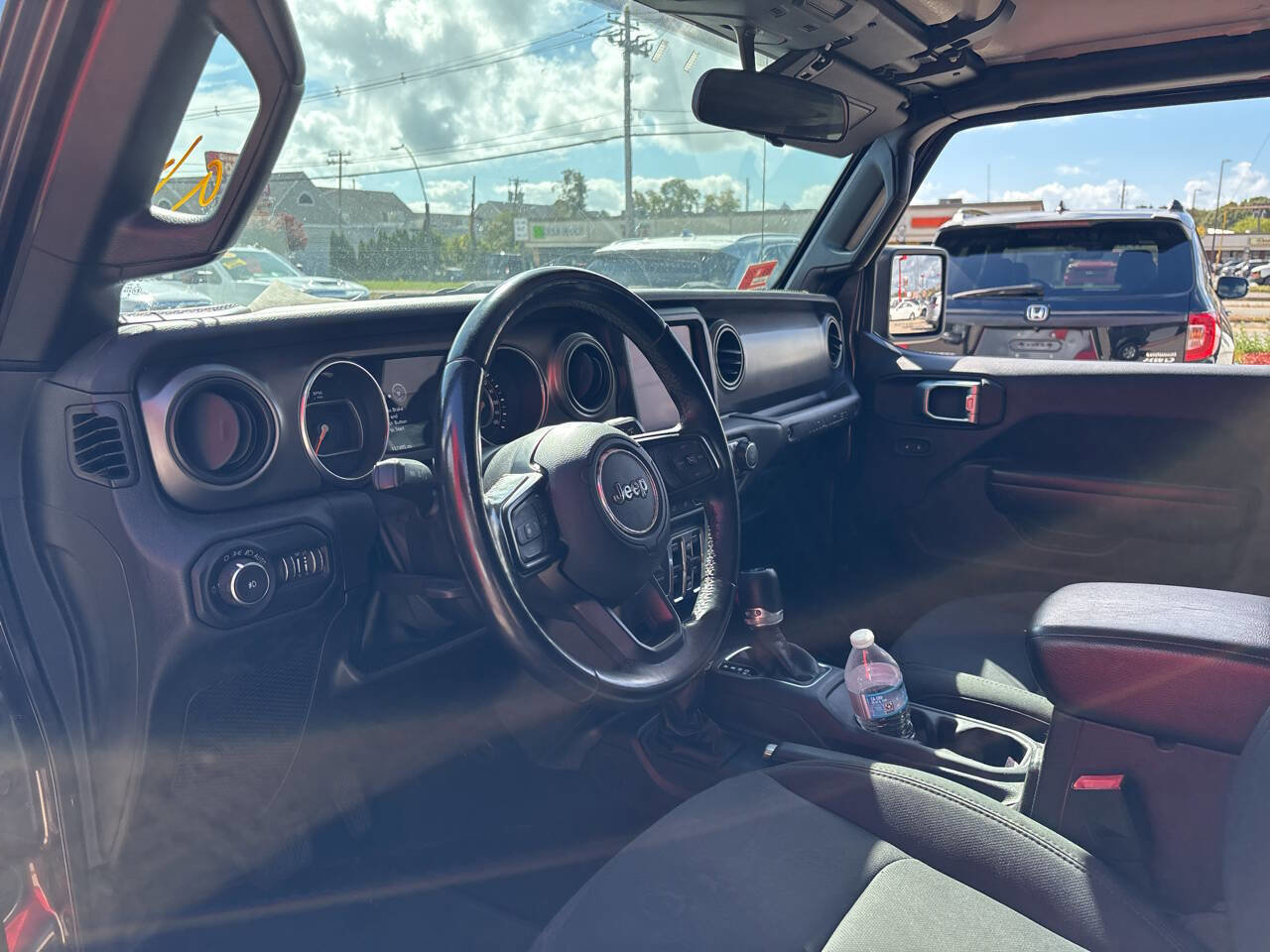 Used 2018 Jeep Wrangler Unlimited Sport S image 9