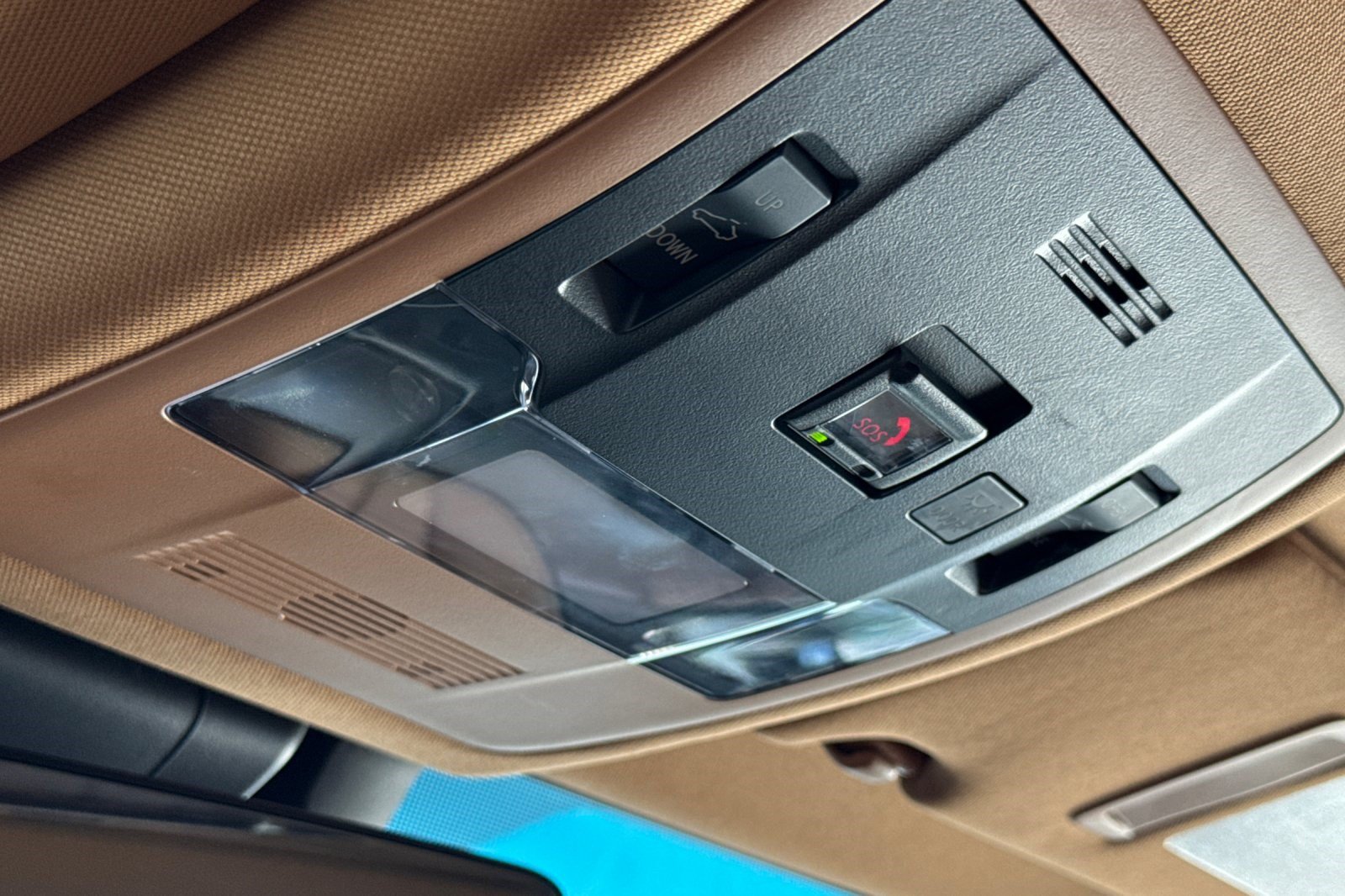 Certified 2025 Lexus ES 300h w/ Premium Package FWD image 22