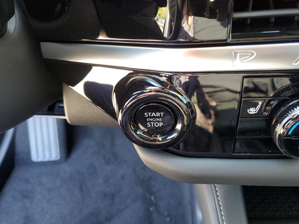 New 2026 Nissan Pathfinder SL FWD image 29