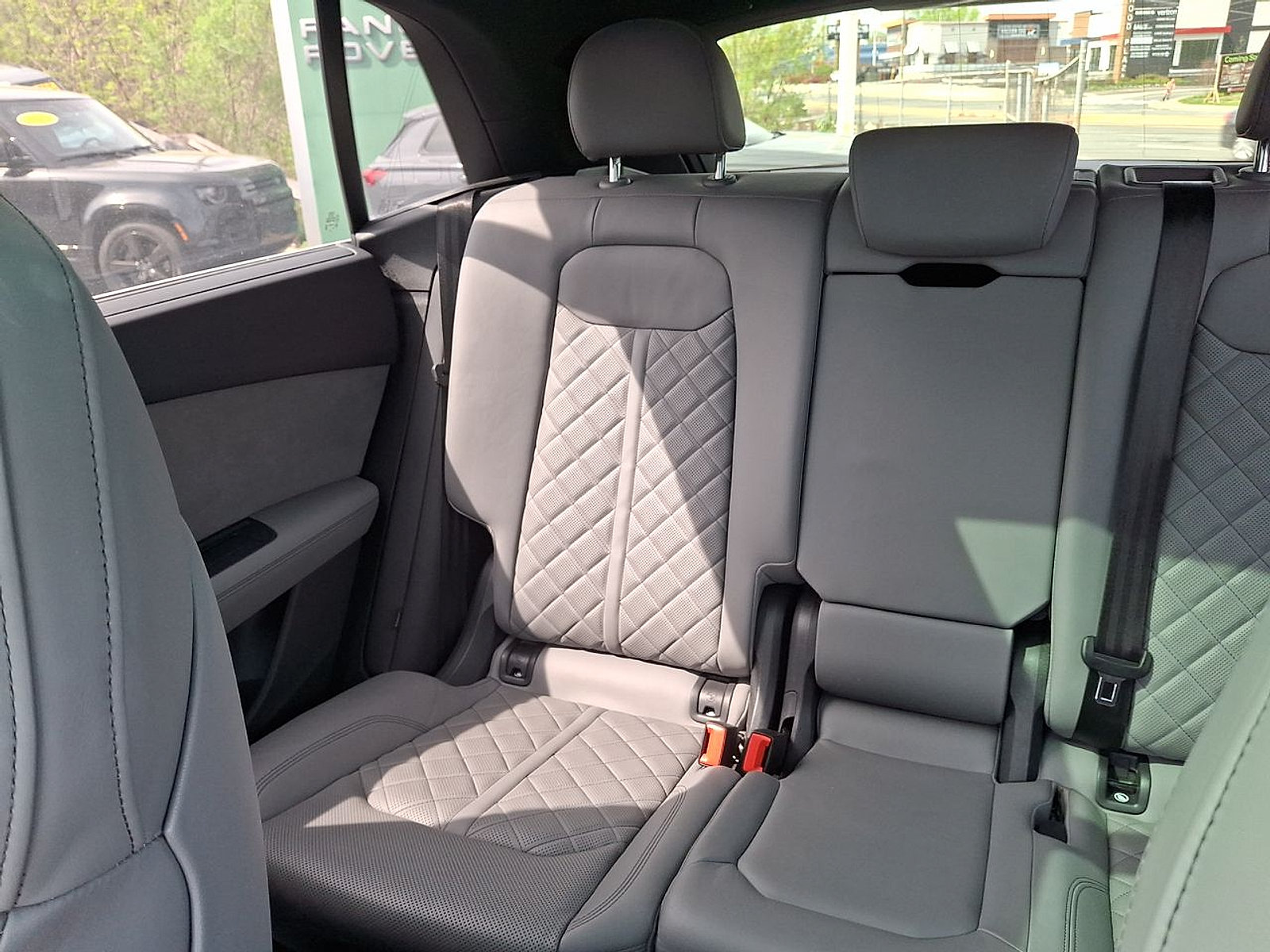 Used 2023 Audi SQ8 Prestige AWD/4WD image 12