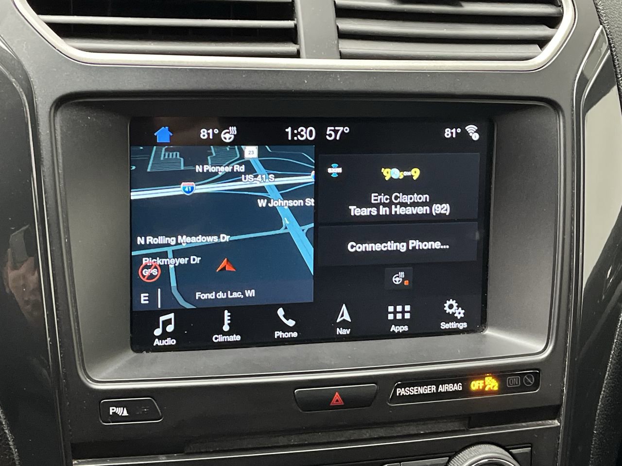 Used 2018 Ford Explorer XLT w/ Equipment Group 202A AWD/4WD image 21