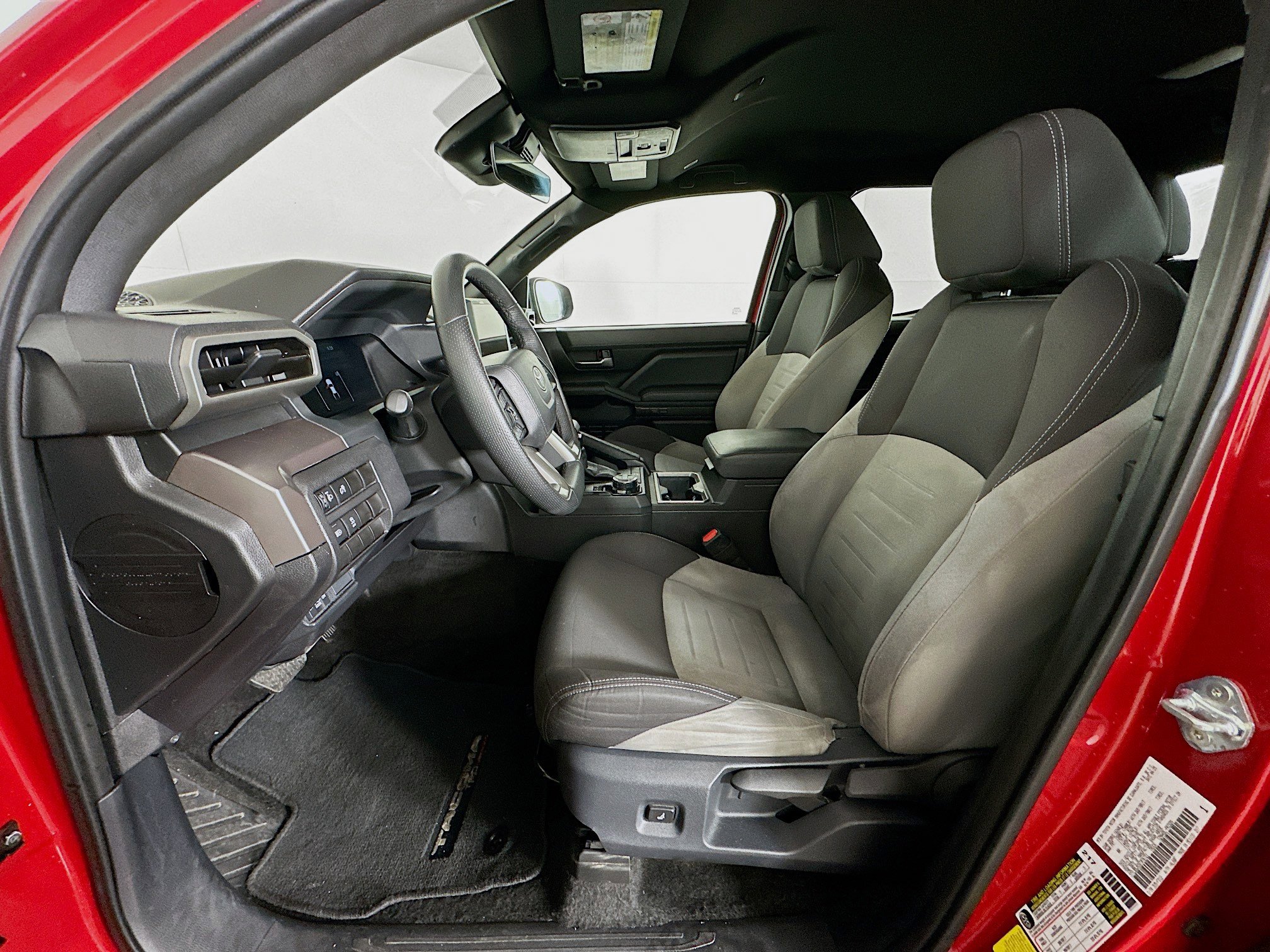 Used 2025 Toyota Tacoma TRD Off-Road image 13