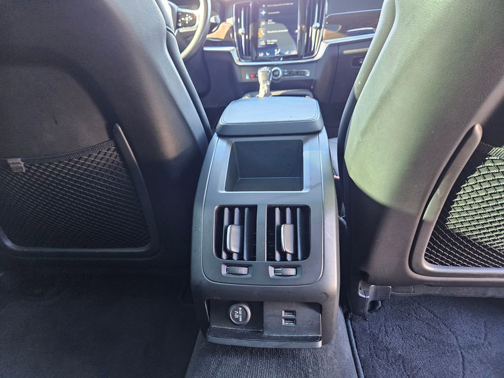 Used 2019 Volvo S90 T5 Momentum image 27