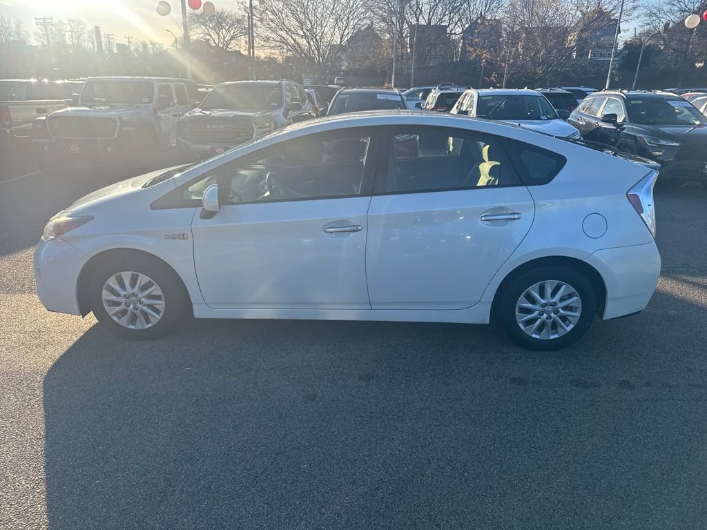 Used 2013 Toyota Prius Prime Plug-In Hybrid image 4
