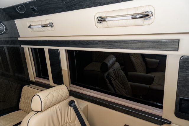 Used 2021 Mercedes-Benz Sprinter 3500 image 29