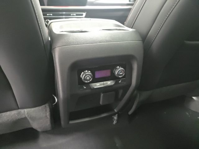 New 2026 Chevrolet Traverse RS image 24