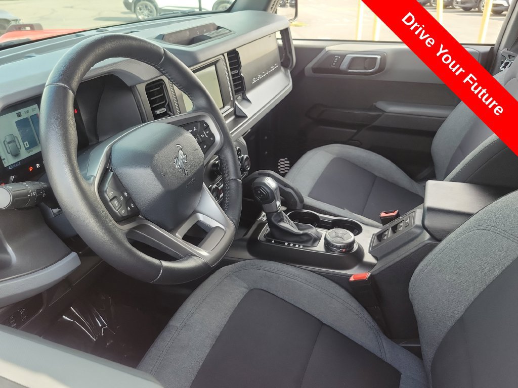 Used 2023 Ford Bronco Big Bend AWD/4WD image 3