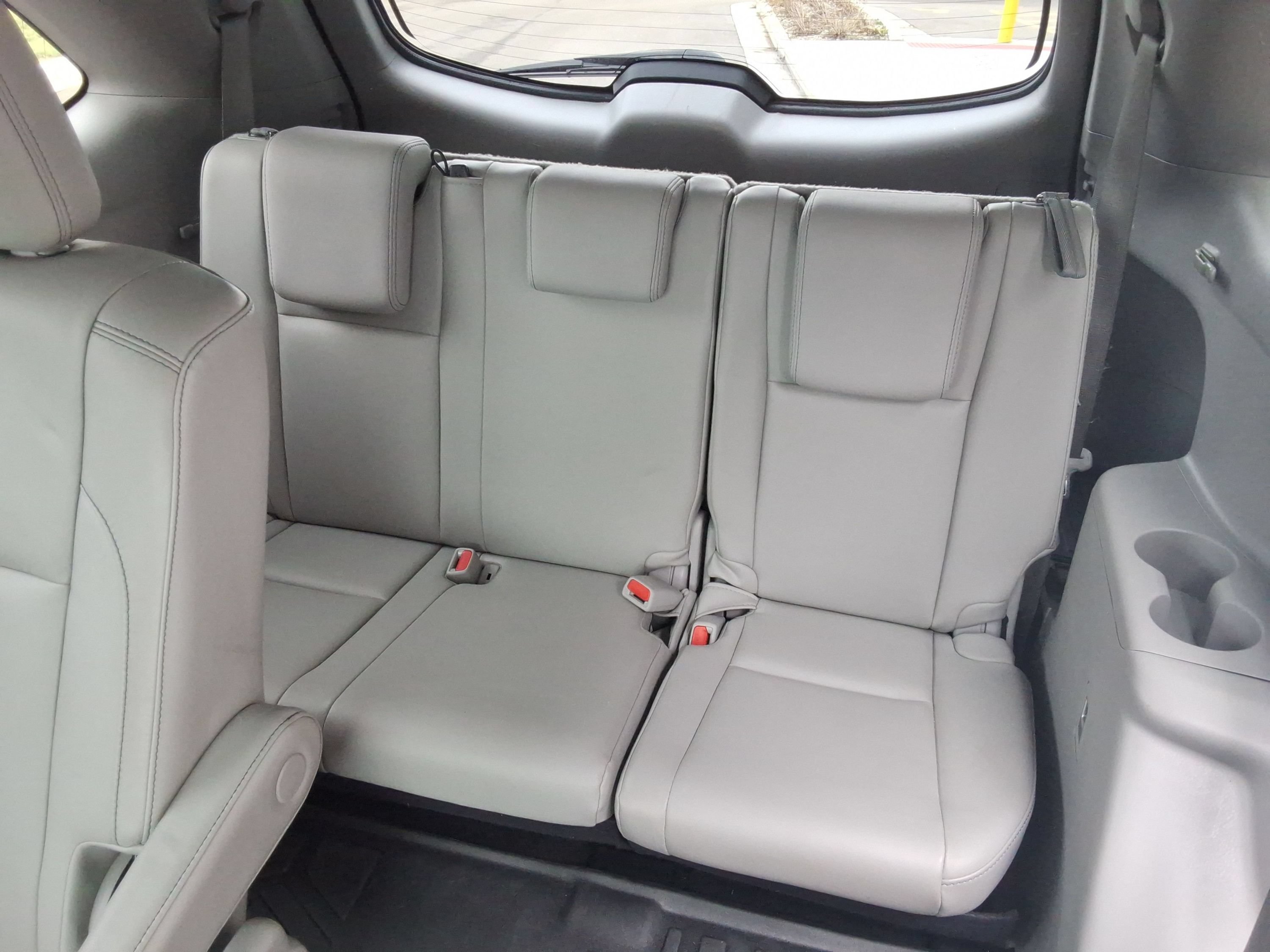 Used 2015 Toyota Highlander XLE AWD/4WD image 31
