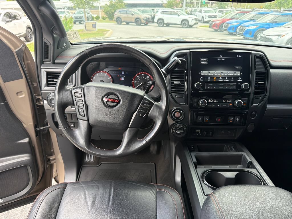 Used 2020 Nissan Titan PRO-4X w/ Pro-4x Convenience Package AWD/4WD image 34