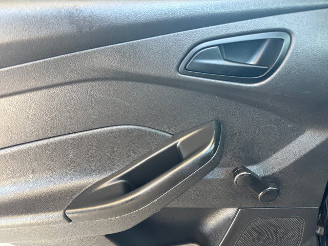 Used 2018 Ford Focus S FWD image 6