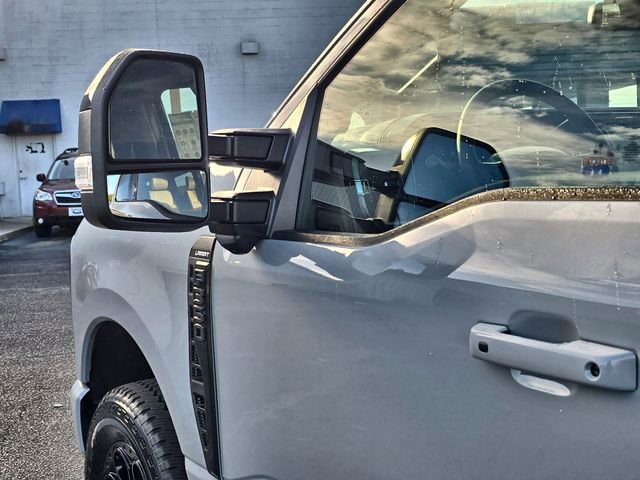 New 2026 Ford F350 Lariat w/ Black Appearance Package image 11