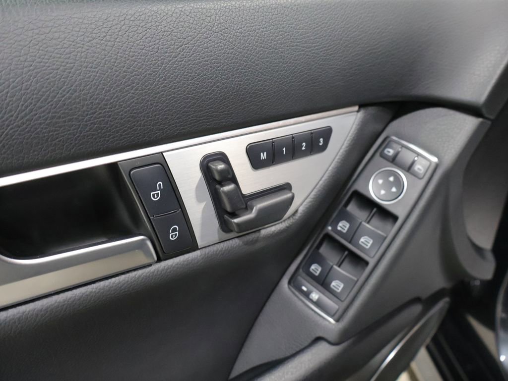 Used 2012 Mercedes-Benz C 300 4MATIC Sedan image 13