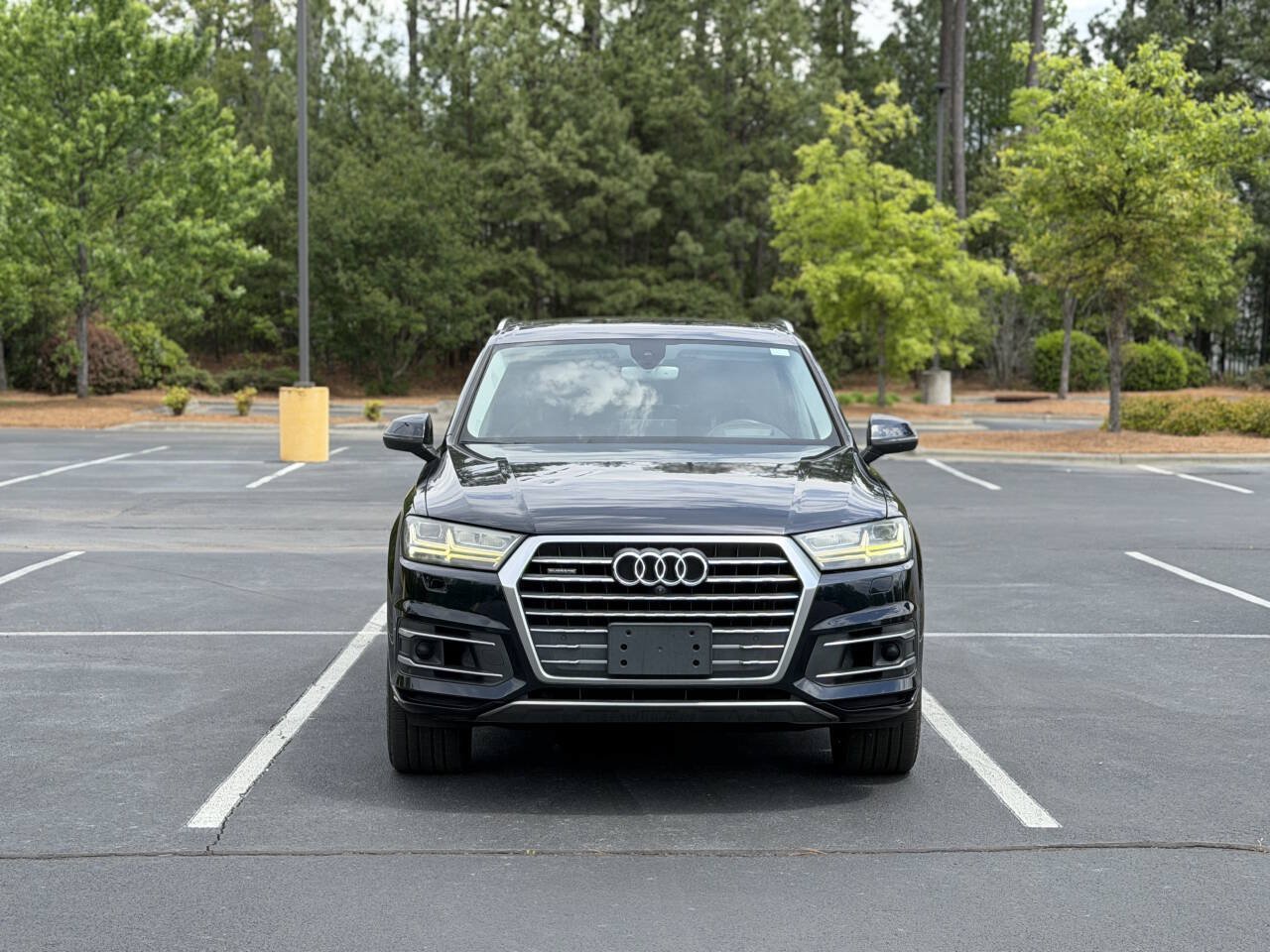 Used 2017 Audi Q7 3.0T Prestige w/ Prestige Package AWD/4WD image 2